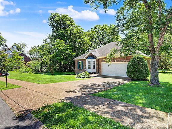 5th image of 5113 Millbrook Dr