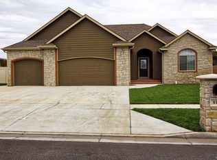 813 Rittgers Ln, Salina, KS 67401