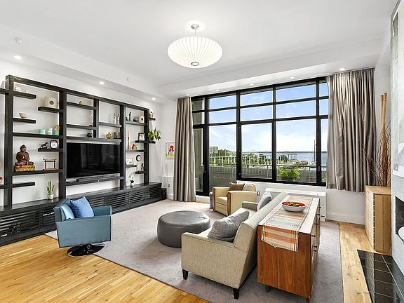 3rd image of 360 Furman St APT 208