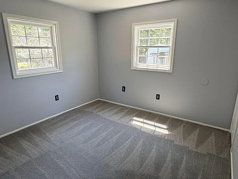 10003 Lomond Dr — Photo 10