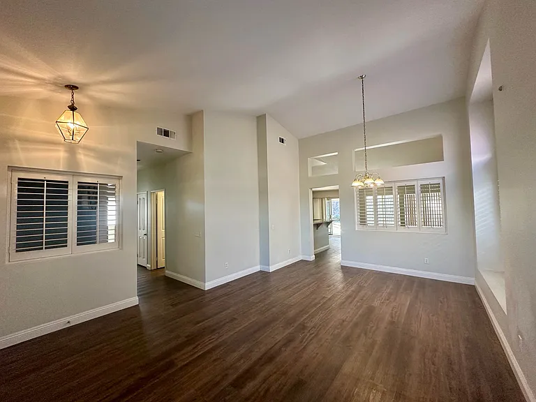 240 Sierra Madre Way — Photo 9