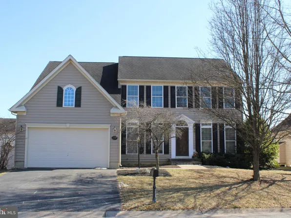 390 Richwood Hall Rd, Kearneysville, WV 25430