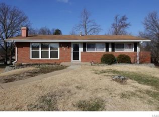 703 Rockhurst Dr, Ballwin, MO 63021