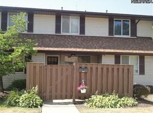 6468 State Rd APT L-2, Parma, OH 44134