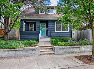135 Rounds Ave, Providence, RI 02907