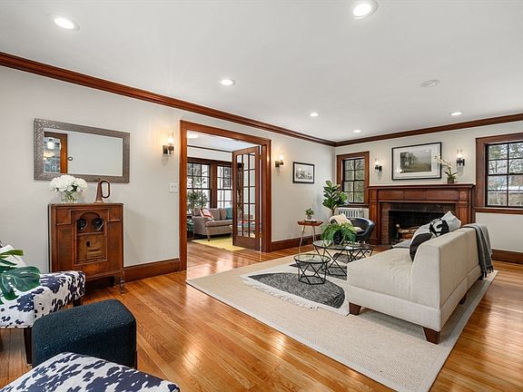 3rd image of 15 Gammons Rd