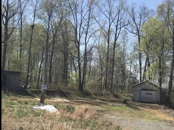 1516 Grays Chapel Rd, Southside, TN 37171