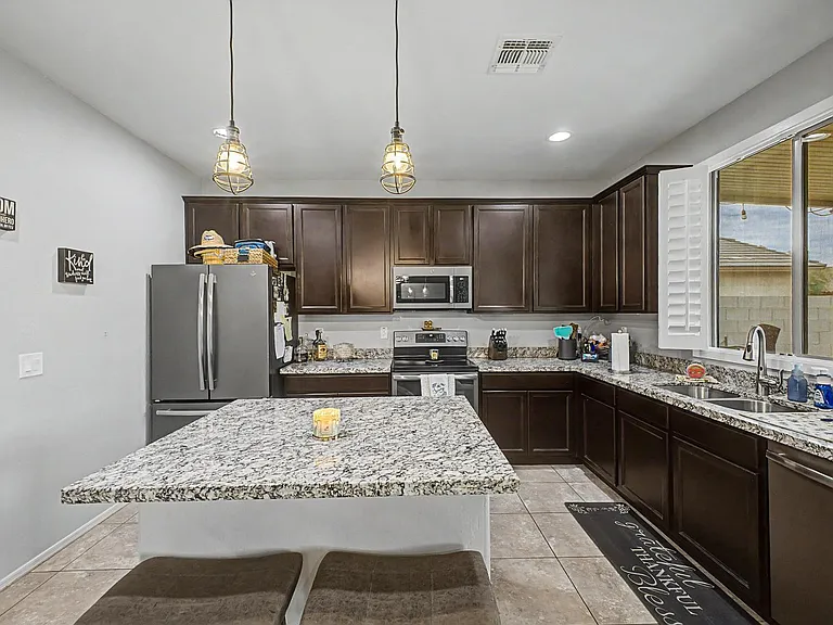 18235 W Ida Ln — Photo 17