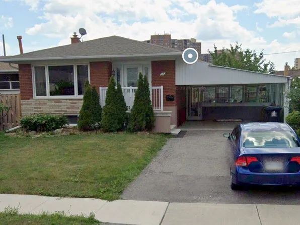 38 Summerfield Cres, Toronto, ON M9C 3X3