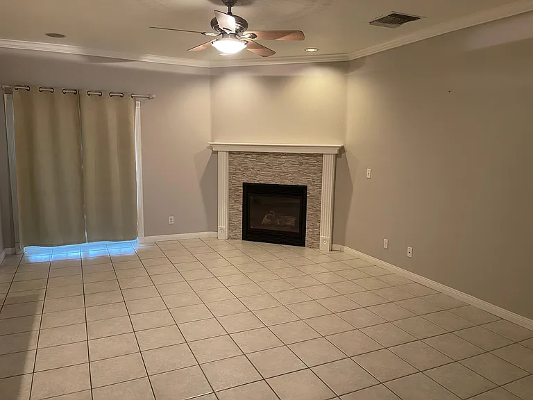 105 Brianna St — Photo 8