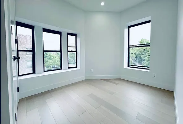 Rented by REAL New York | media 5