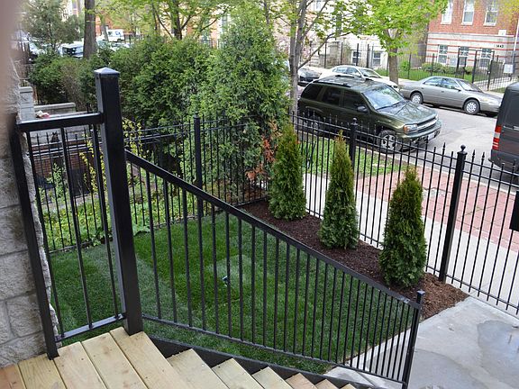 2nd image of 1438 N Maplewood Ave APT 2