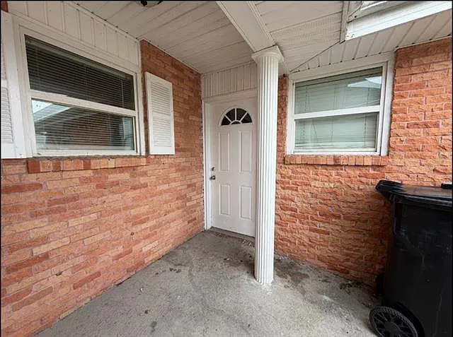 7532 Patricia St — Photo 2