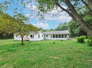 57608 Cottage Grove Ave, Osceola, IN 46561