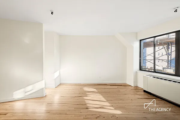 Rented by The Agency | media 9