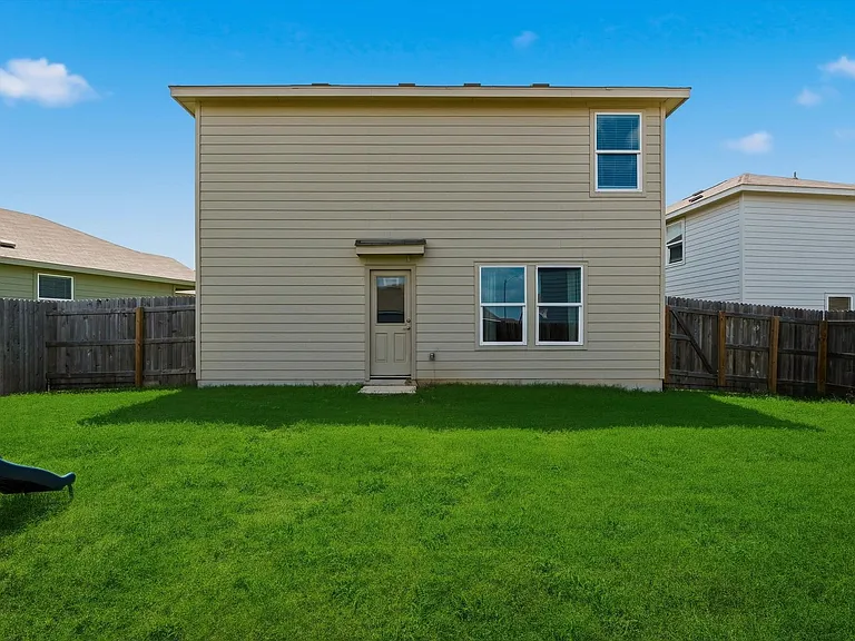 13118 Levi Ter — Photo 28
