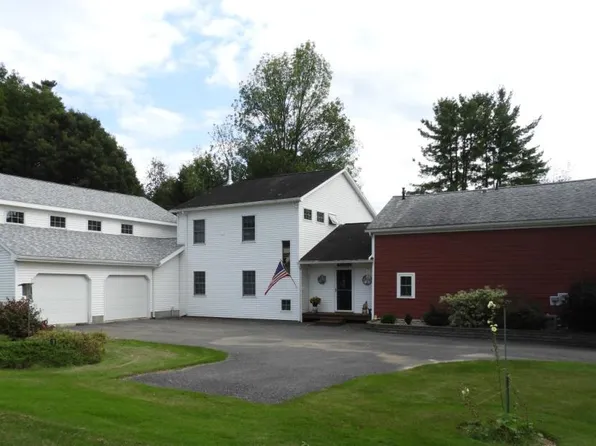 838 Mason St, Morrisonville, NY 12962