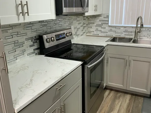 6890 Royal Palm Blvd APT 209H, Margate, FL 33063