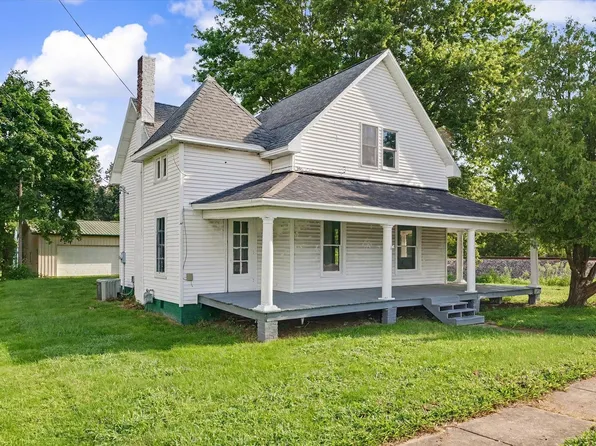 205 E Holloway St, Bismarck, IL 61814