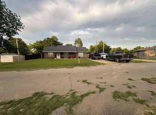 504 N 5th St, Hugo, OK 74743