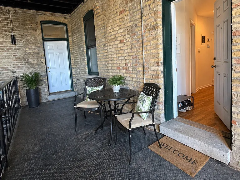 944 N Orleans St #301 — Photo 12