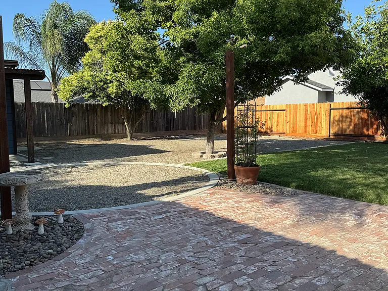 16920 Yvonne Dr — Photo 28
