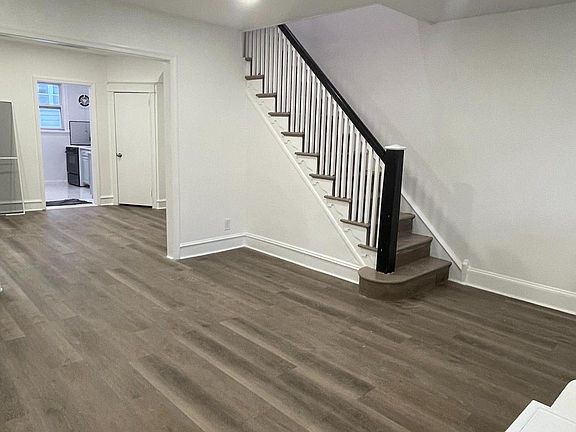 4th image of 4024 Maywood St