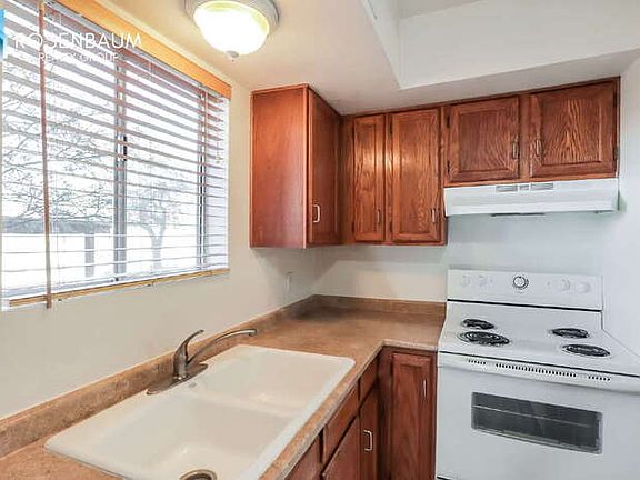 5th image of 2601 W Broadway Blvd