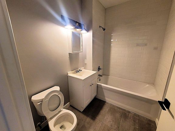 5th image of 222-224 Broadway #4