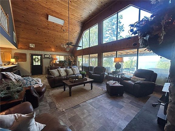 5th image of 242 Pine Cove Rd