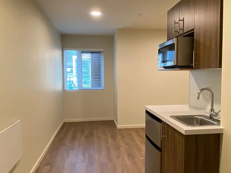 Plaza Apartments — Photo 133