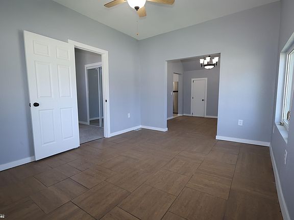 4th image of 202 S 5th St