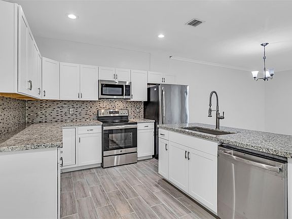 4th image of 5568 NW 90th Terrace #5568