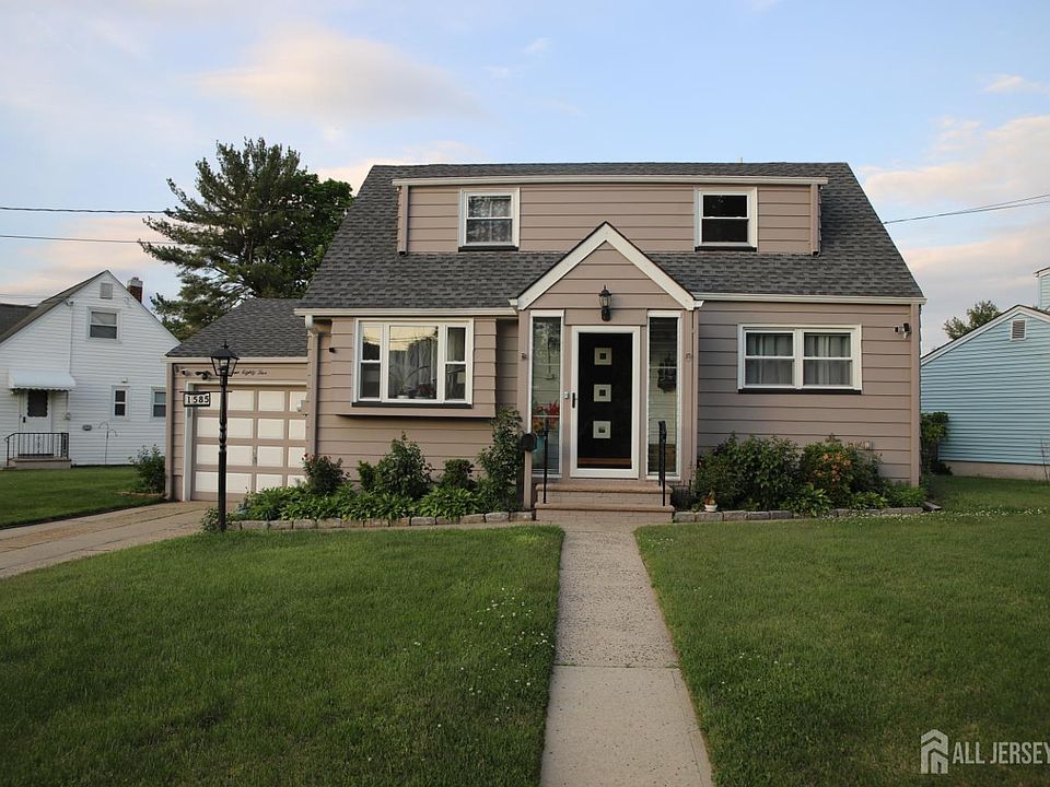 1st image of 1585 Barton Rd