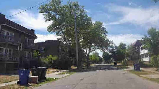 5th image of 3432 E 149th St