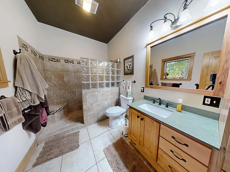 S1814 Stenslien Ln — Photo 7