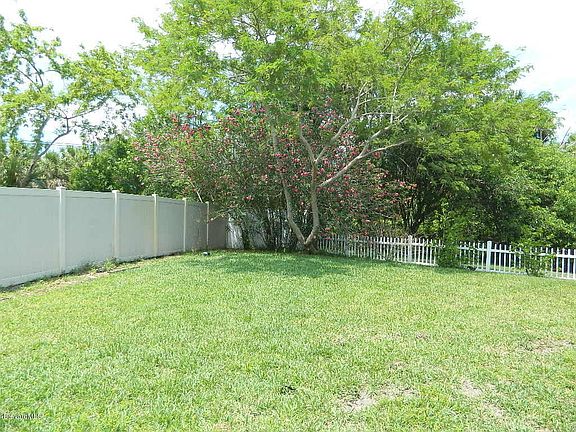 3rd image of 2902 Glenridge Cir