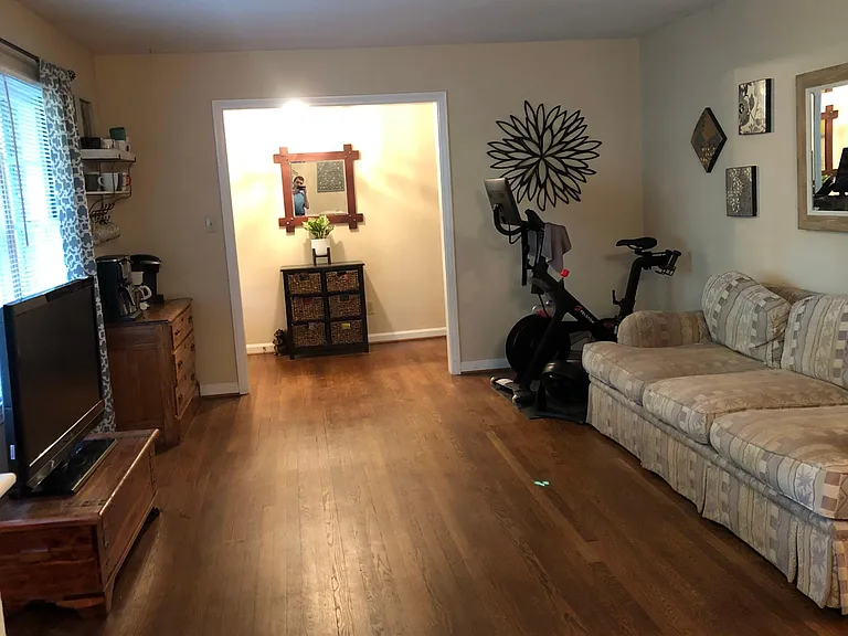 4011 Sheldon Dr NE — Photo 6