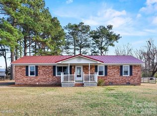 333 Lyman Rd, Beulaville, NC 28518