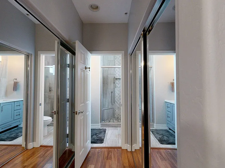615 E Portland St #118 — Photo 13