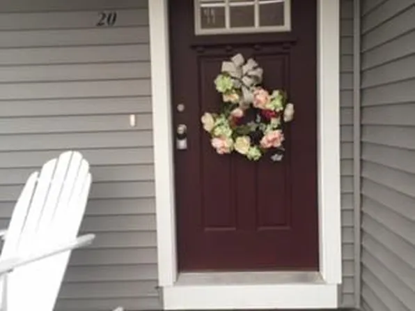 94 Ice House Lndg, Marlborough, MA 01752