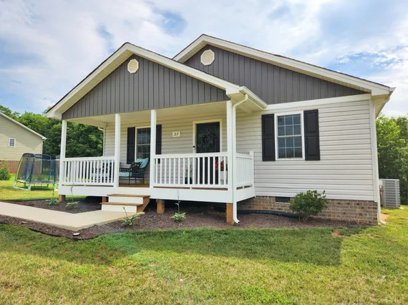 27 Valleyview Dr, Madison Heights, VA 24572