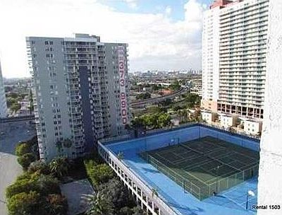 4th image of 800 N Miami Ave APT 1402