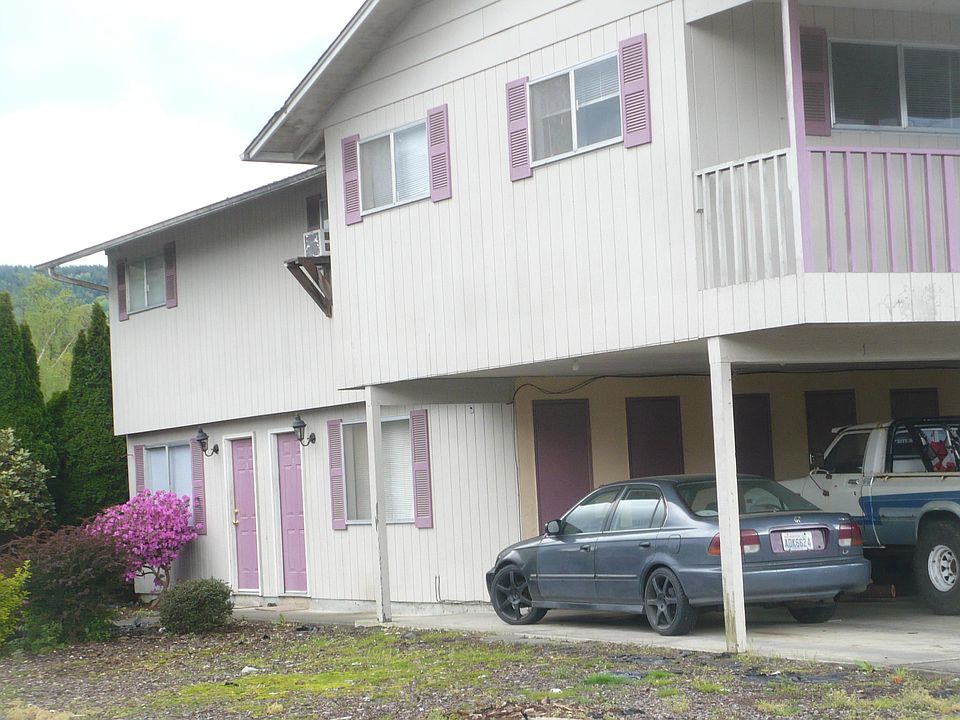 2nd image of 338 Allen Ave SE