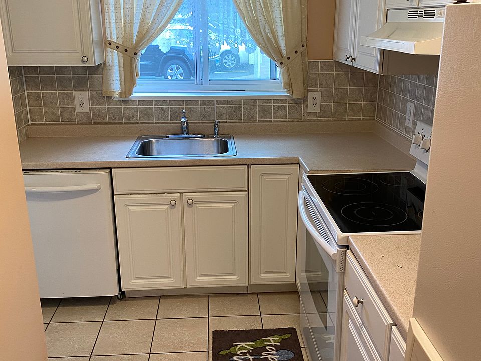 1st image of 47 Carillon Dr #A