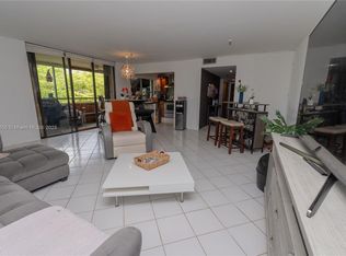 Coco Wood, Miami, FL 33179