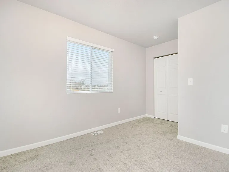 321 Catera Ct — Photo 22