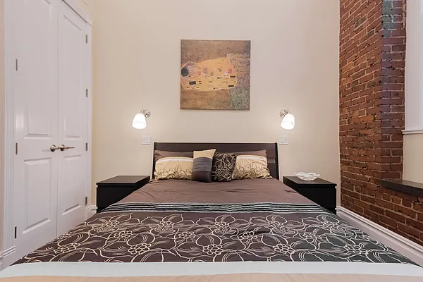 Rented by Samuel Realty Group LLC | media 16