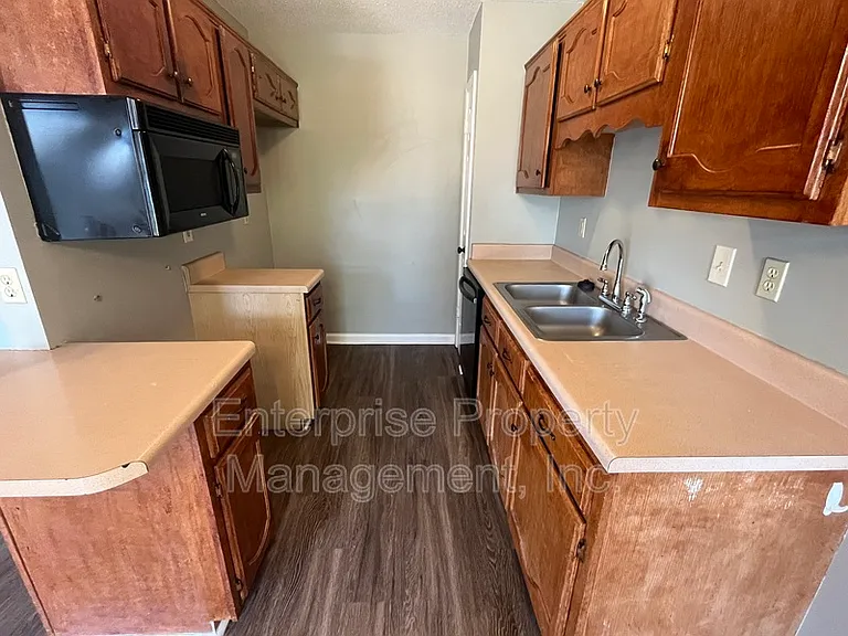 1744 Camille Way — Photo 6