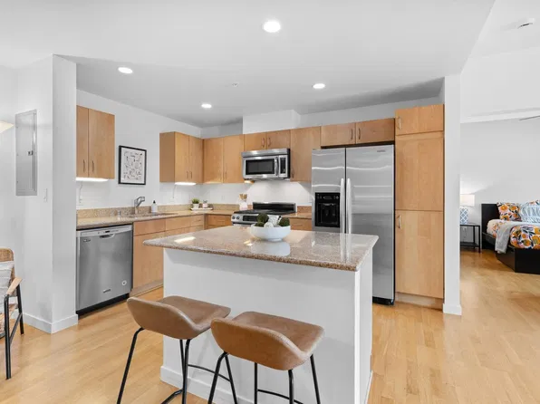 3601 Arapahoe Ave #204, Boulder, CO 80303
